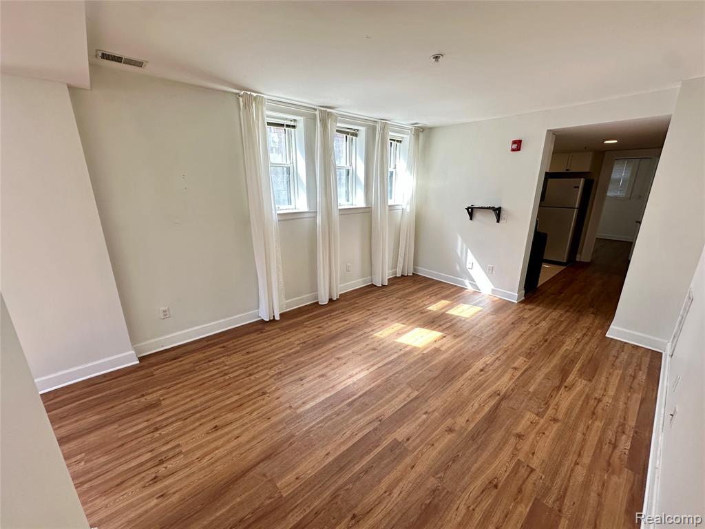 615 W Hancock Street, Detroit, MI 48201 — Photo 3