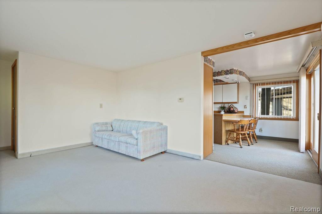 3874 S GRAHAM Road, Saginaw, MI 48609 — Photo 12