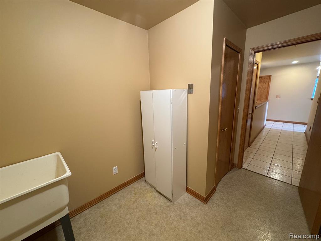 52702 HUNTERS POINTE, Macomb, MI 48042 — Photo 10