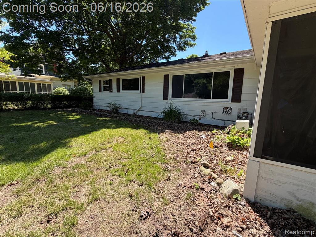 416 W Corunna Avenue, Corunna, MI 48817 — Photo 10