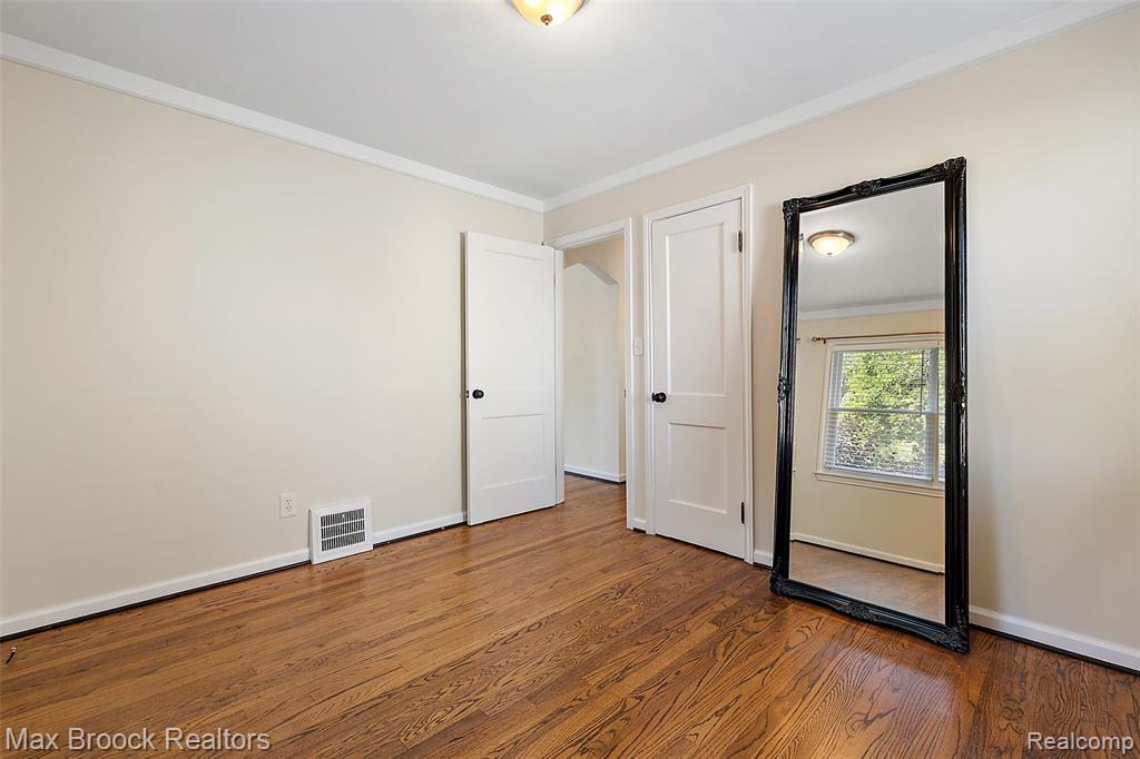 929 Cambridge Road, Berkley, MI 48072 — Photo 16