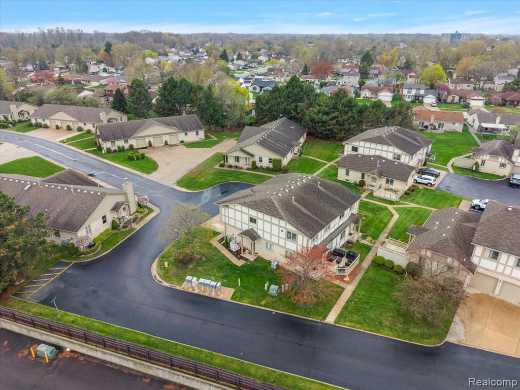 41999 King Edward Court, Clinton Twp, MI 48038 — Photo 26