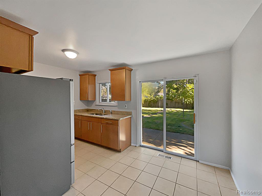 1650 WIARD Boulevard, Ypsilanti, MI 48198 — Photo 11