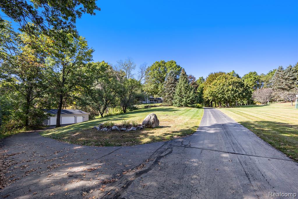11951 Scott Road, Davisburg, MI 48350 — Photo 3