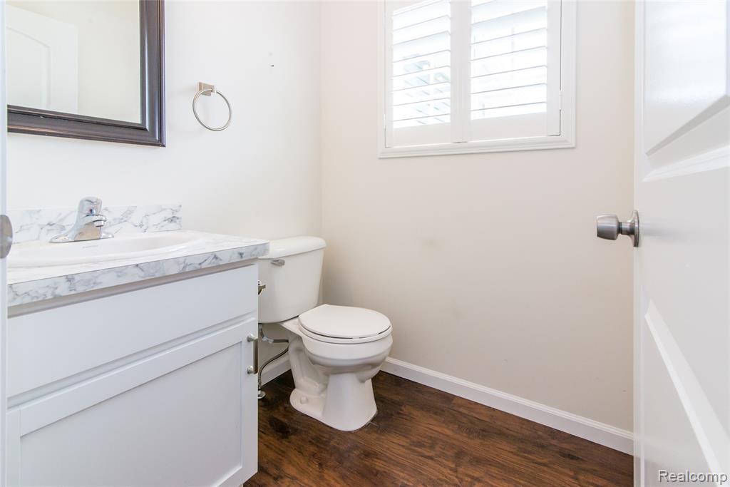 5372 Rural Terrace, Waterford, MI — Photo 13