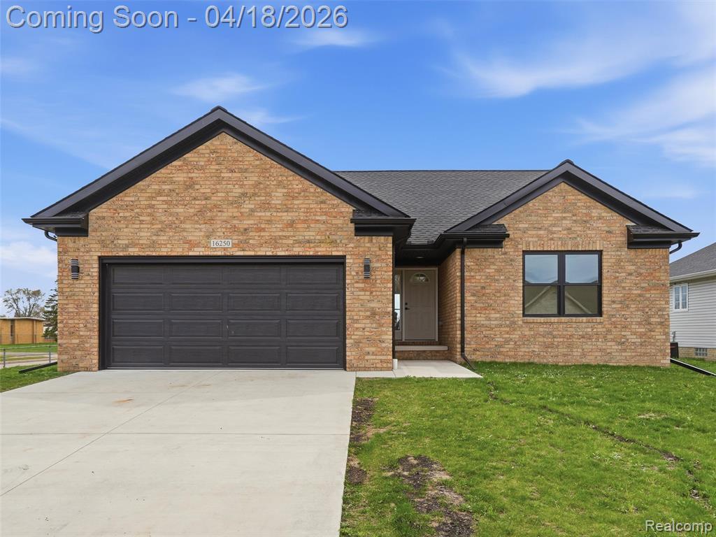 5520 SE Greenboro Drive, Grand Rapids, MI, 49508