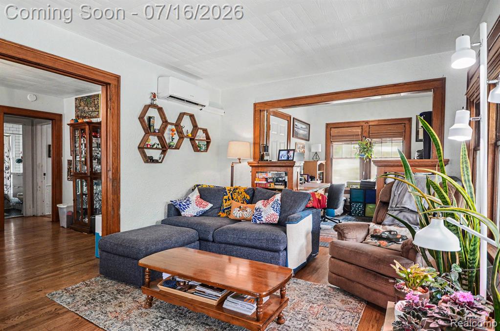 440 W Saratoga Street, Ferndale, MI 48220 — Photo 8