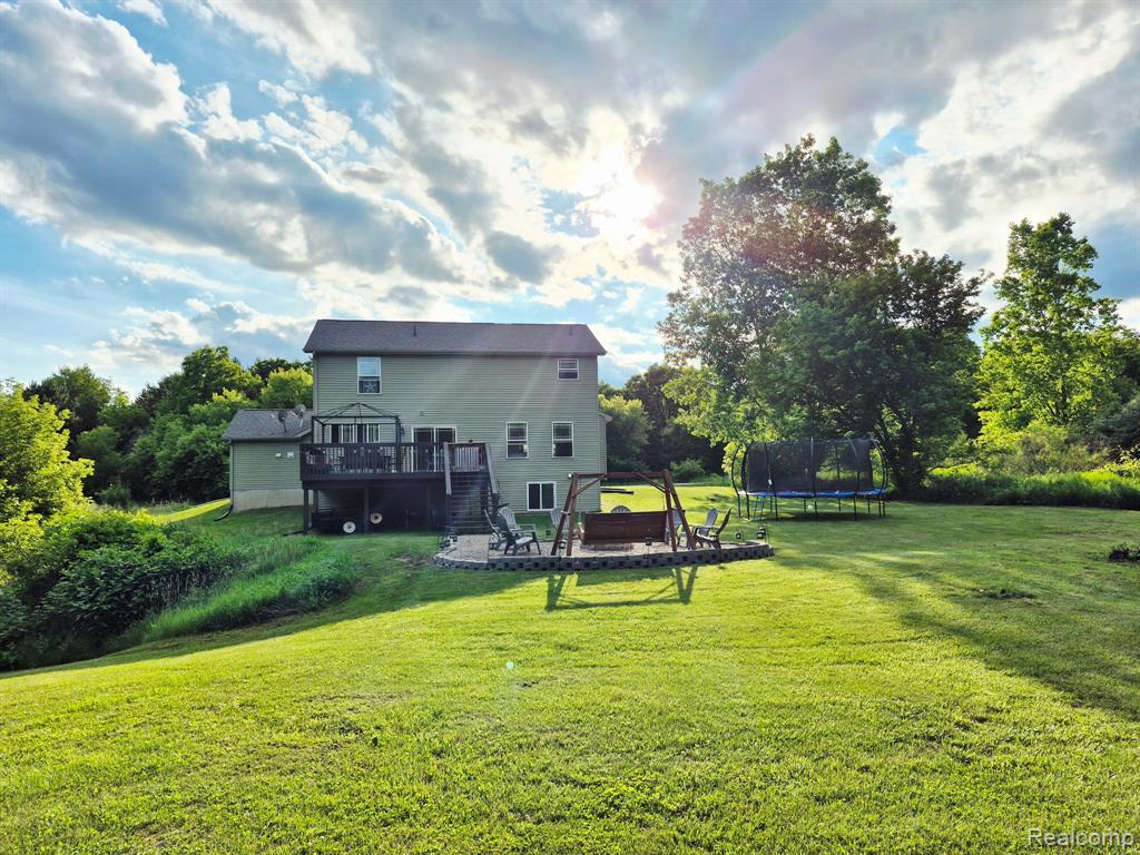 7047 Bennington Greens Drive, Owosso, MI 48867 — Photo 44