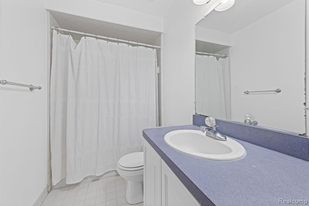 840 Cross Circle, Oxford, MI 48371 — Photo 34