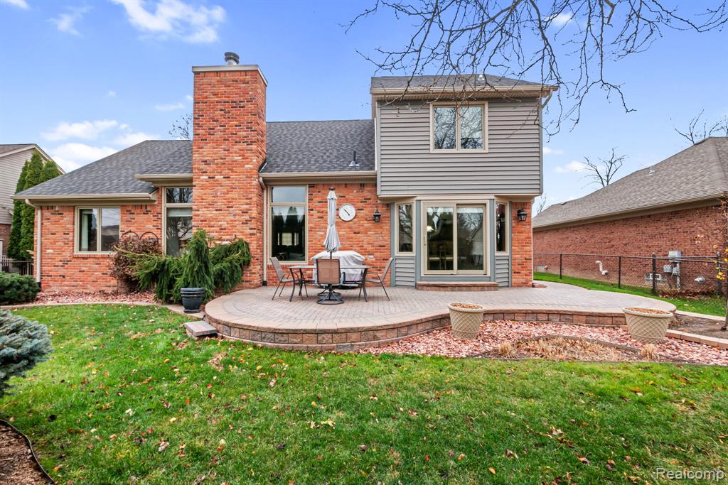 40312 Sugar Spring Drive, Sterling Heights, MI 48313 — Photo 2