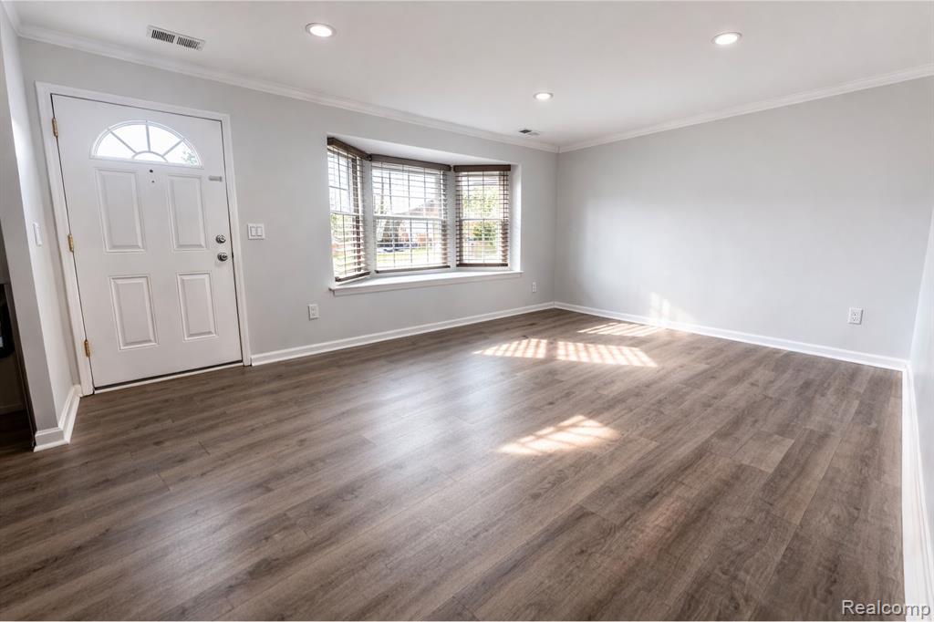 19585 Mariner Court, Northville, MI, 48167