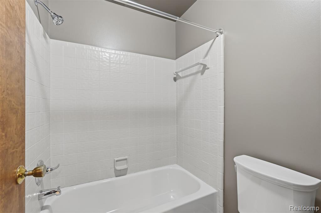 396 W Ann Arbor Trail, Plymouth, MI 48170 — Photo 12
