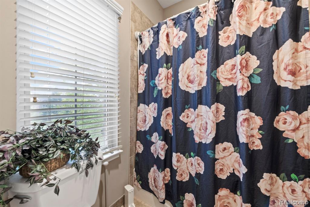 56555 Hartley Drive W, Shelby Twp, MI 48316 — Photo 47