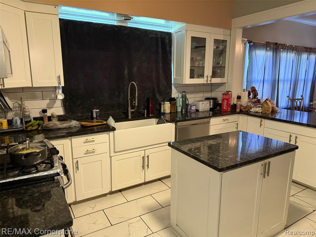 28 Labadie Street, Ecorse, MI 48229 — Photo 7