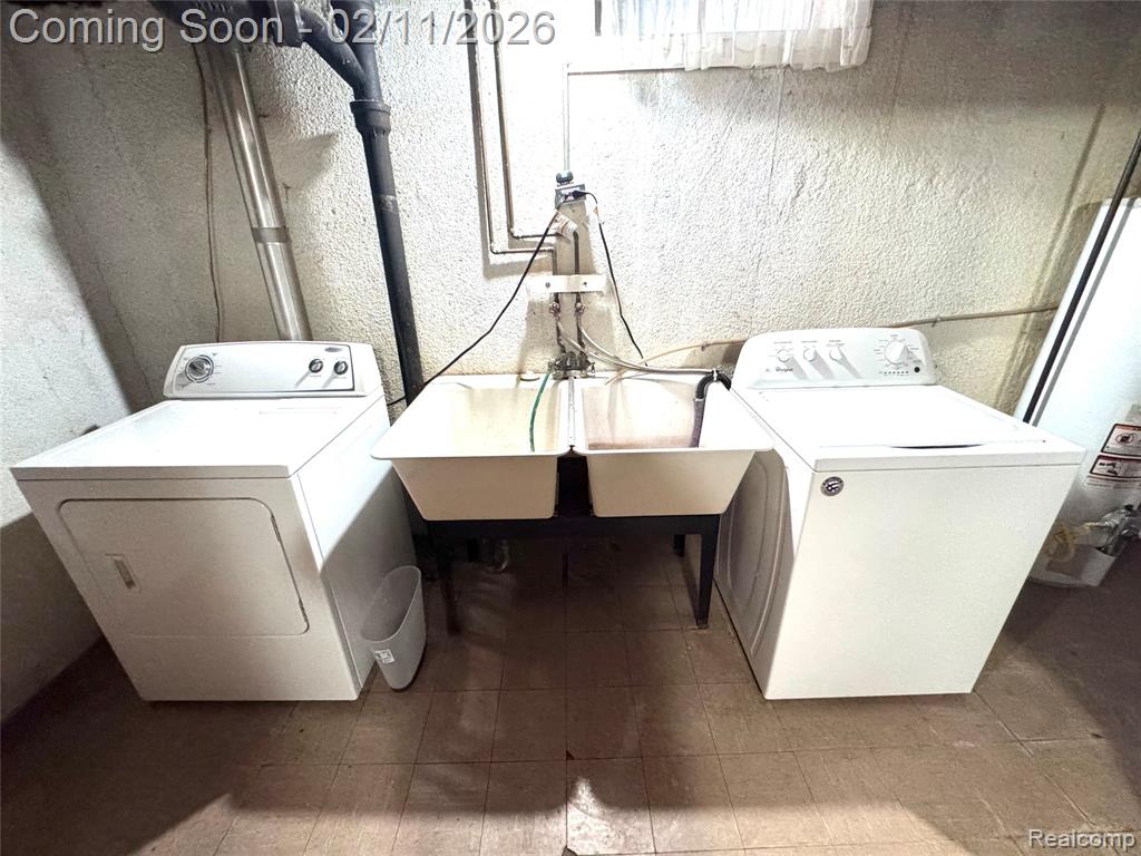 32851 Rugby Drive, Warren, MI 48088 — Photo 15