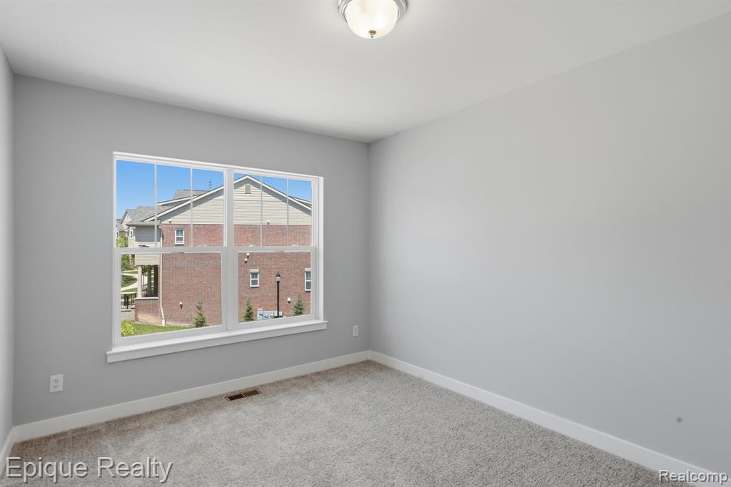 25549 Grandview Lane, 31, Novi, MI — Photo 21