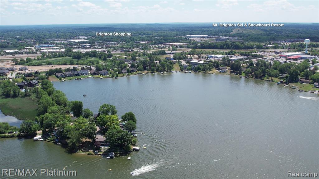 8342 ISLANDVIEW Court, Brighton, MI 48114 — Photo 56