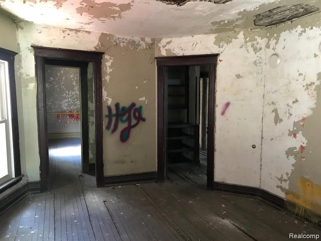 408 HORTON Street, Detroit, MI 48202 — Photo 9