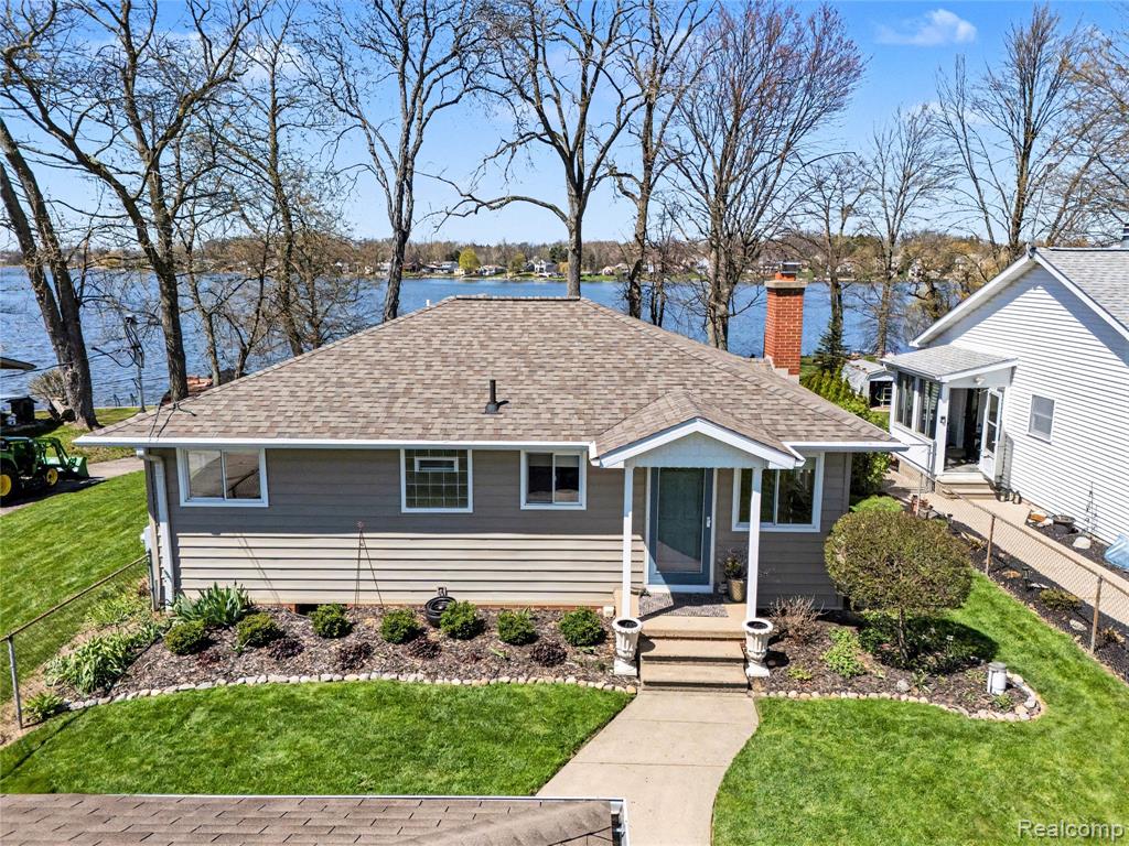 3504 Loon Lake Court, Linden, MI 48451