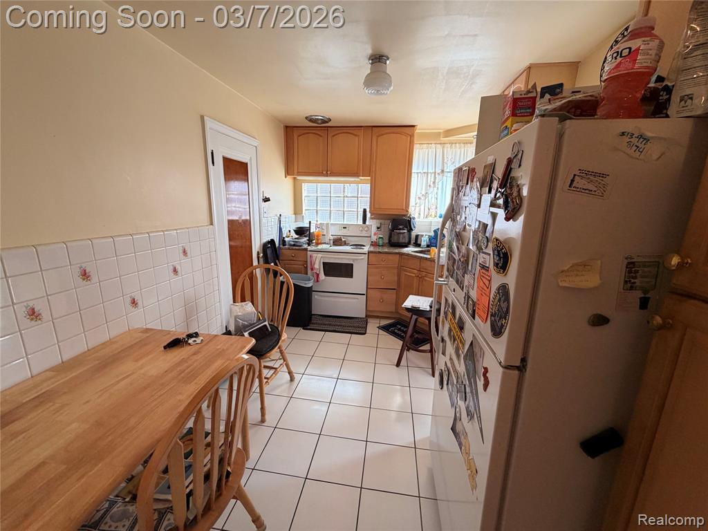 16828 Sussex Street, Detroit, MI 48235 — Photo 21