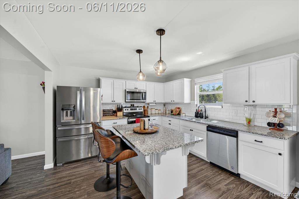 3081 Stratford Lane, Flushing, MI 48433 — Photo 8