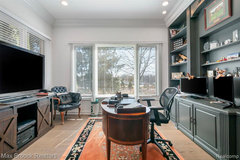 3828 PINE LAKE KNOLL Drive, West Bloomfield, MI 48324 — Photo 29