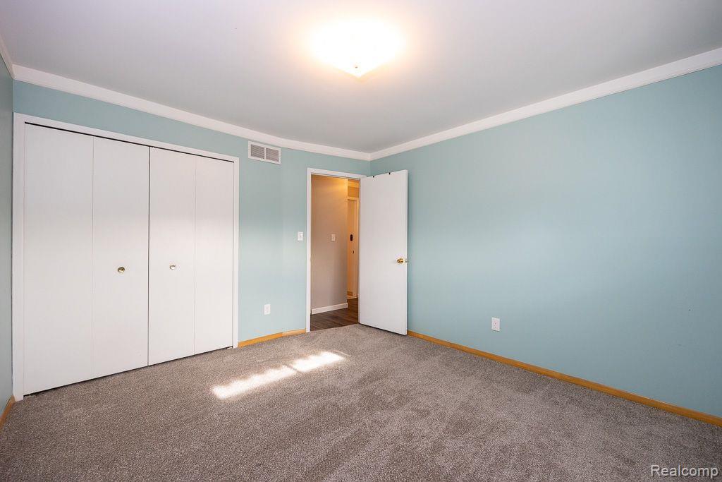 40137 WALTER Drive, Sterling Heights, MI 48310 — Photo 27