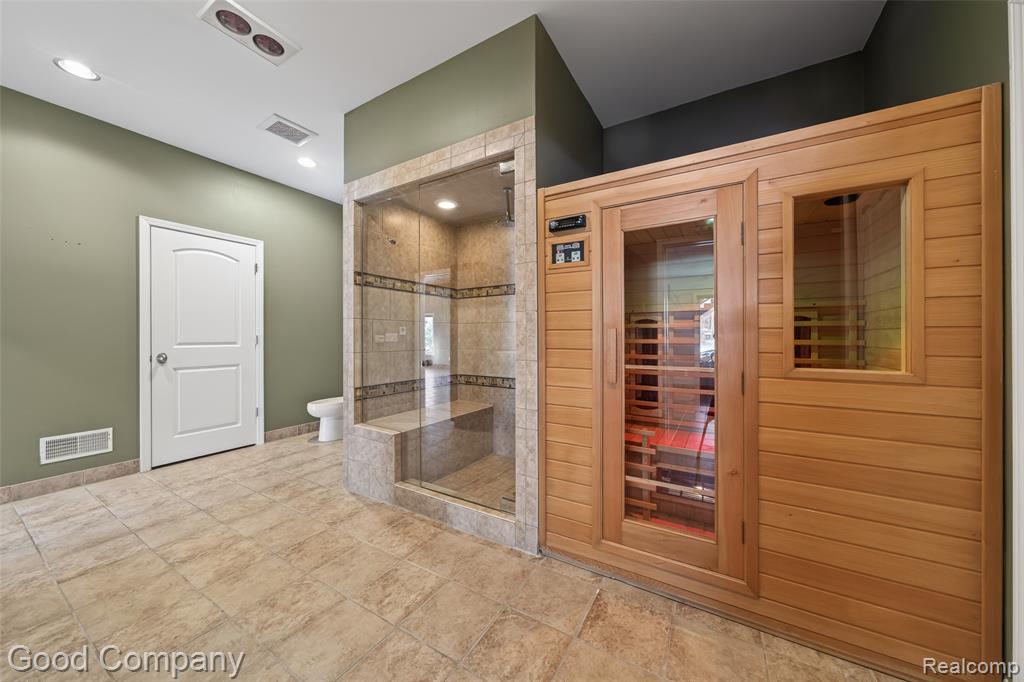 6456 Willow Road, West Bloomfield, MI 48324 — Photo 51