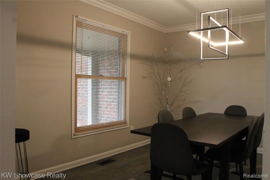 5226 Green Road, West Bloomfield, MI 48323 — Photo 5