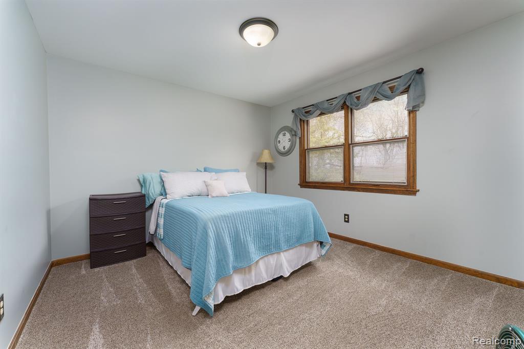 6300 VICTORIA Court, Fenton, MI 48430 — Photo 27