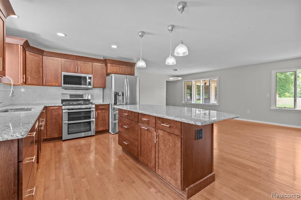 48720 HANFORD Road, Canton, MI 48187 — Photo 8