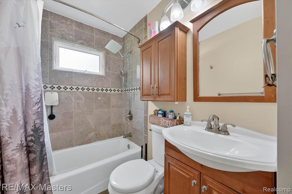 4643 Niagara Street, Wayne, MI 48184 — Photo 17