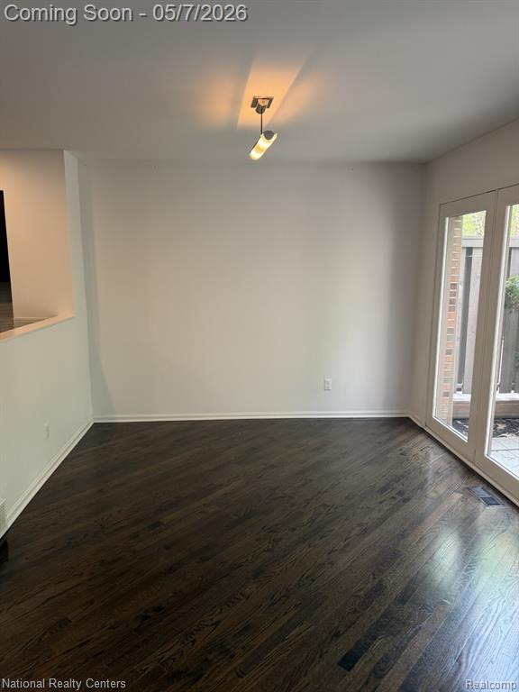 5303 Royal Vale Lane, Dearborn, MI 48126 — Photo 3
