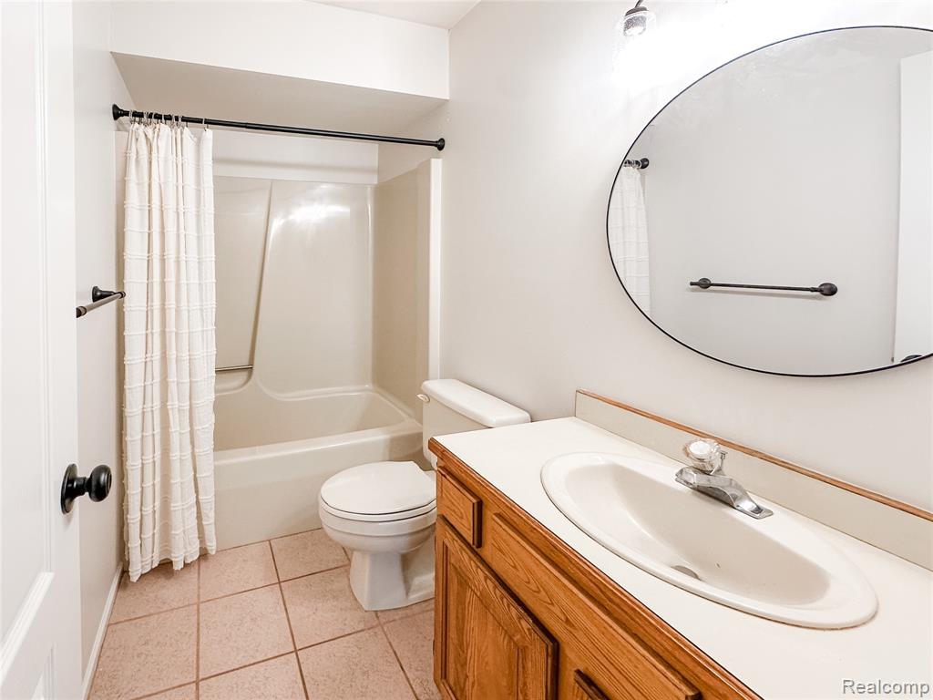 3540 Wedgewood Drive, Lapeer, MI 48446 — Photo 11