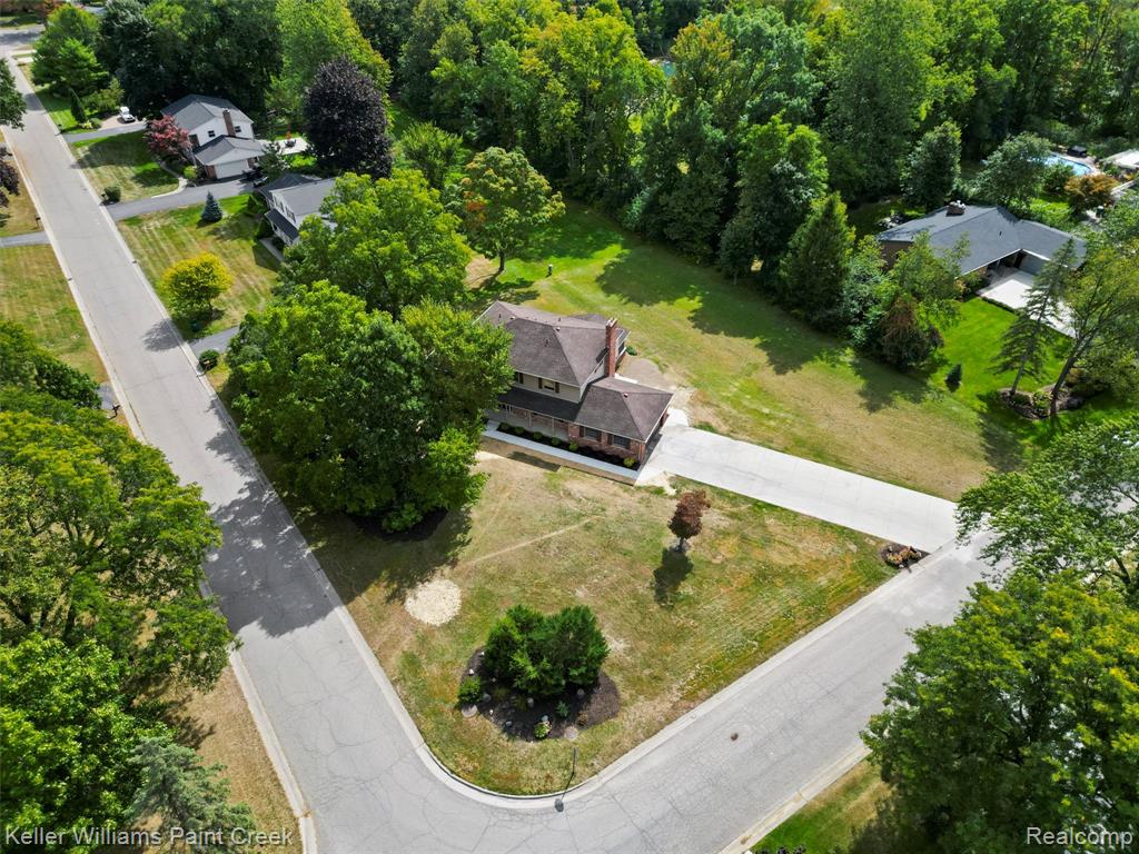 5925 Oakland Valley Drive, Rochester, MI 48306 — Photo 41