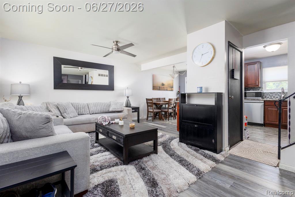 15212 Orchard Court, Romulus, MI 48174 — Photo 3