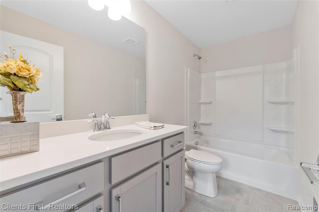 8689 Grove Street, Washington, MI — Photo 37