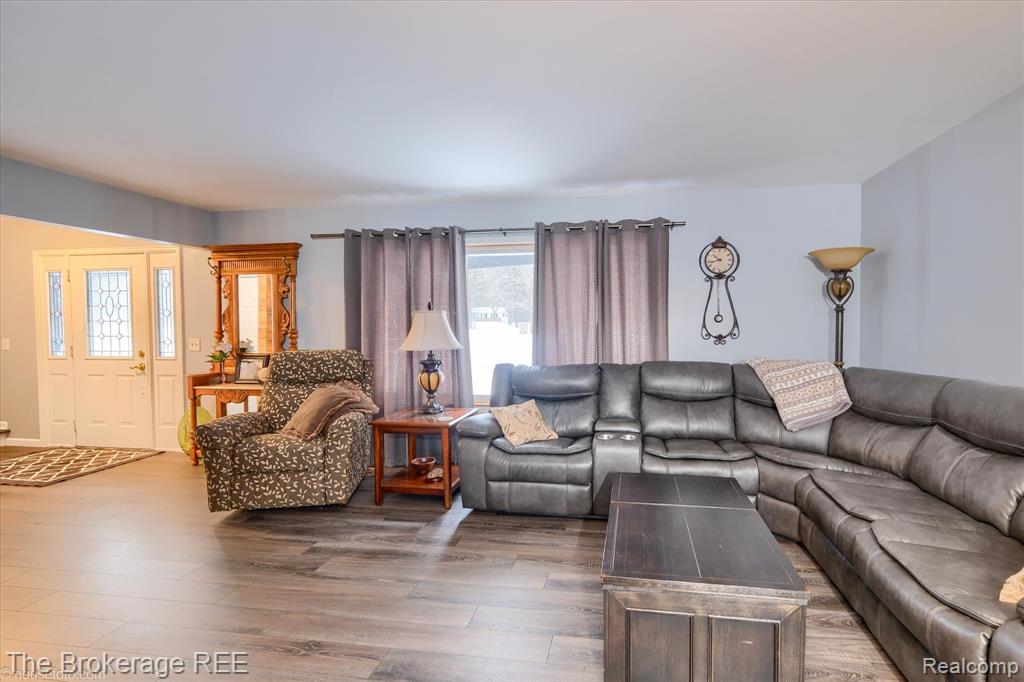 7310 Brewer Road, Flint, MI 48507 — Photo 12