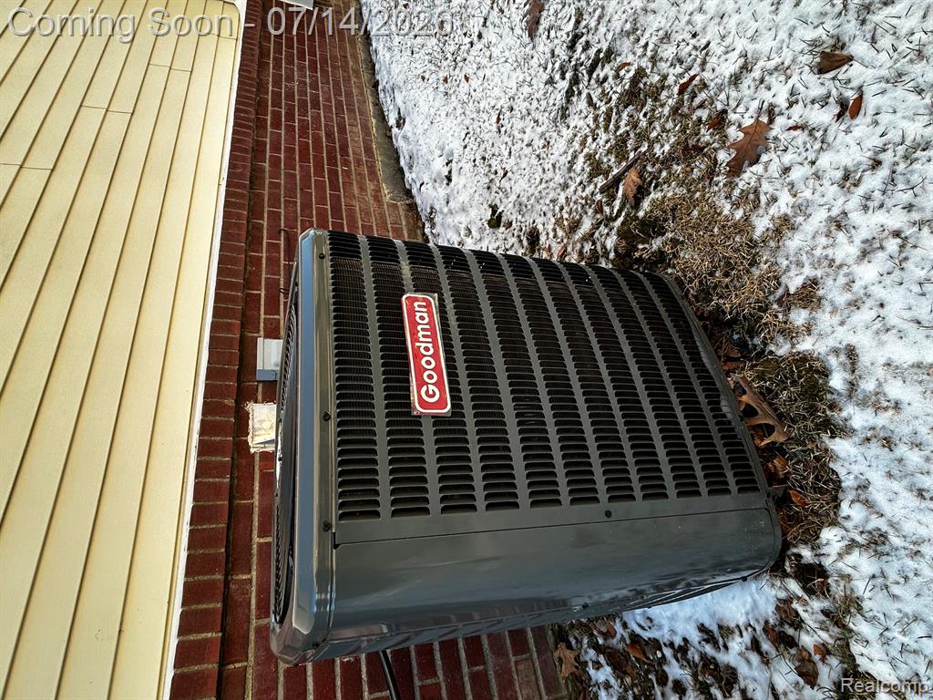 42808 Park Cresent Drive, Sterling Heights, MI 48313 — Photo 22