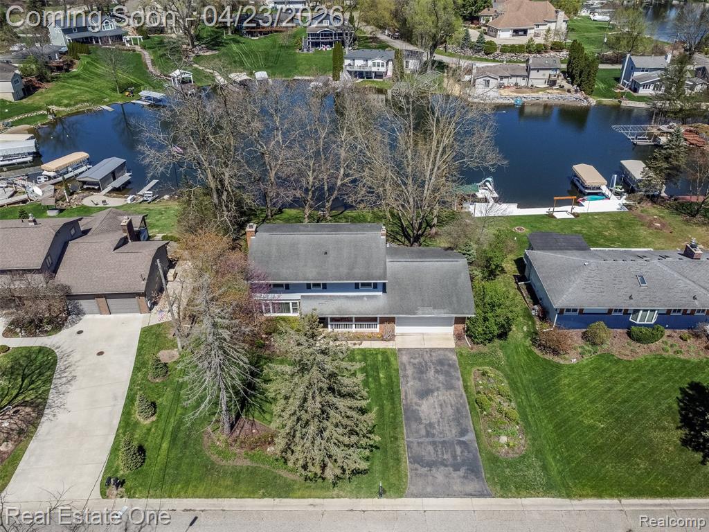 10420 Cedar Point Drive, White Lake, MI — Photo 2