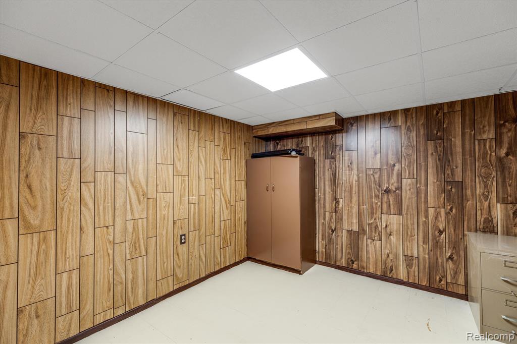 40160 NEWPORT Drive, Plymouth, MI 48170 — Photo 27