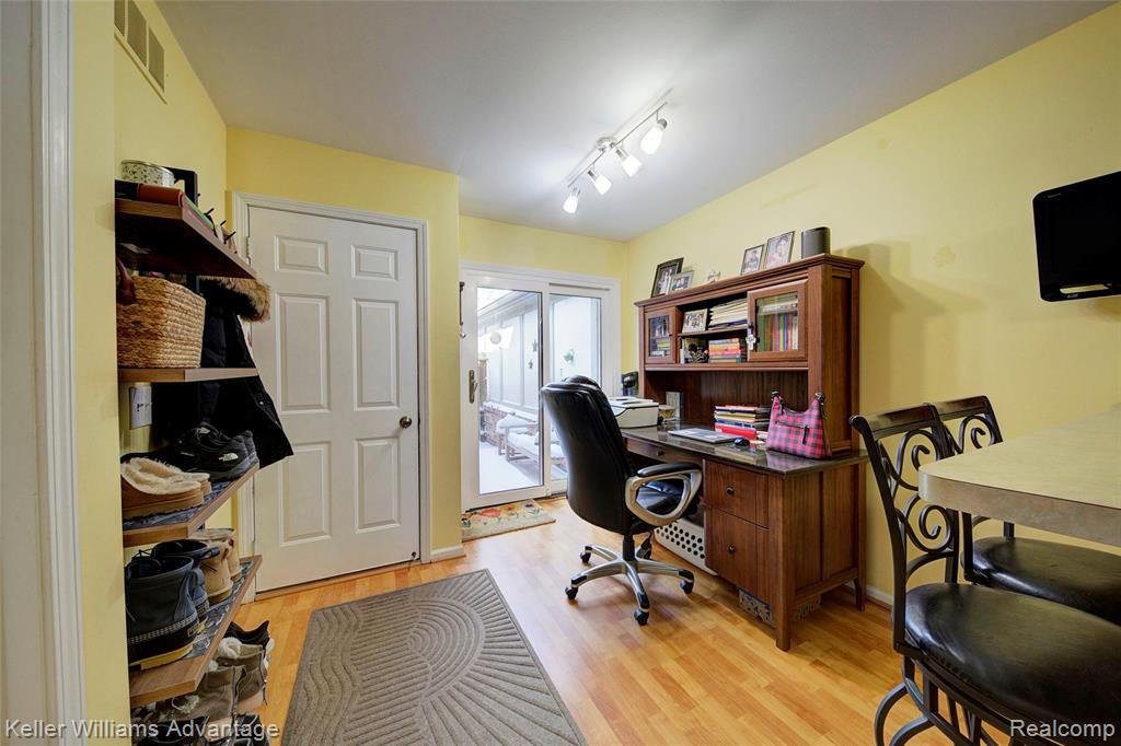 42209 Saratoga Circle, Canton, MI 48187 — Photo 31