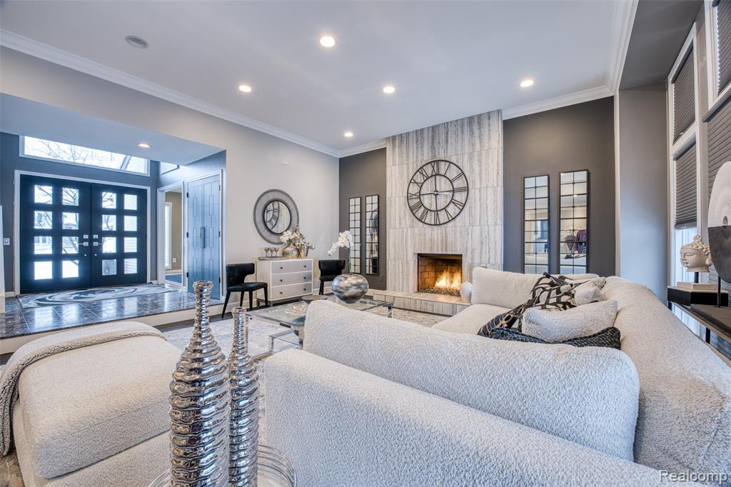 5292 Pond Bluff Drive, West Bloomfield, MI 48323 — Photo 15