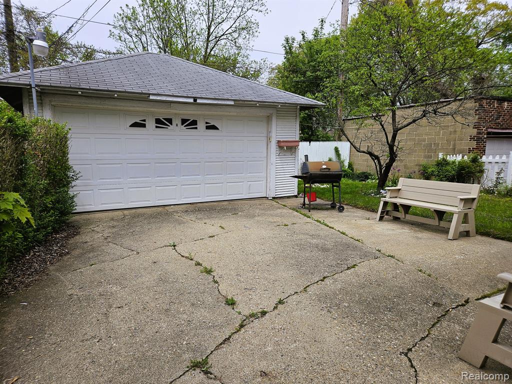 917 E 9TH Street, Flint, MI 48503 — Photo 25