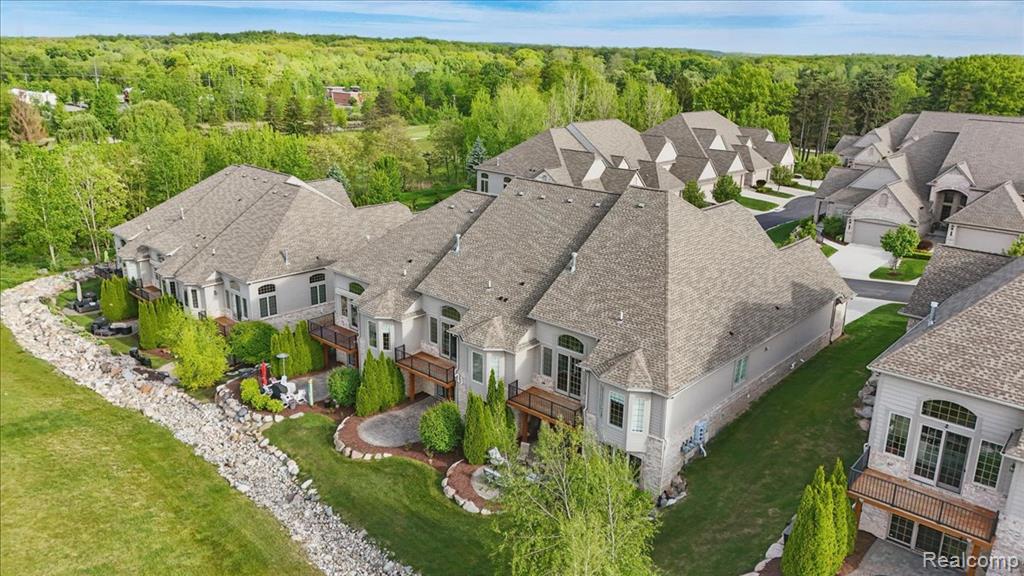 5696 Knob Hill Circle, 24, Clarkston, MI 48348 — Photo 37