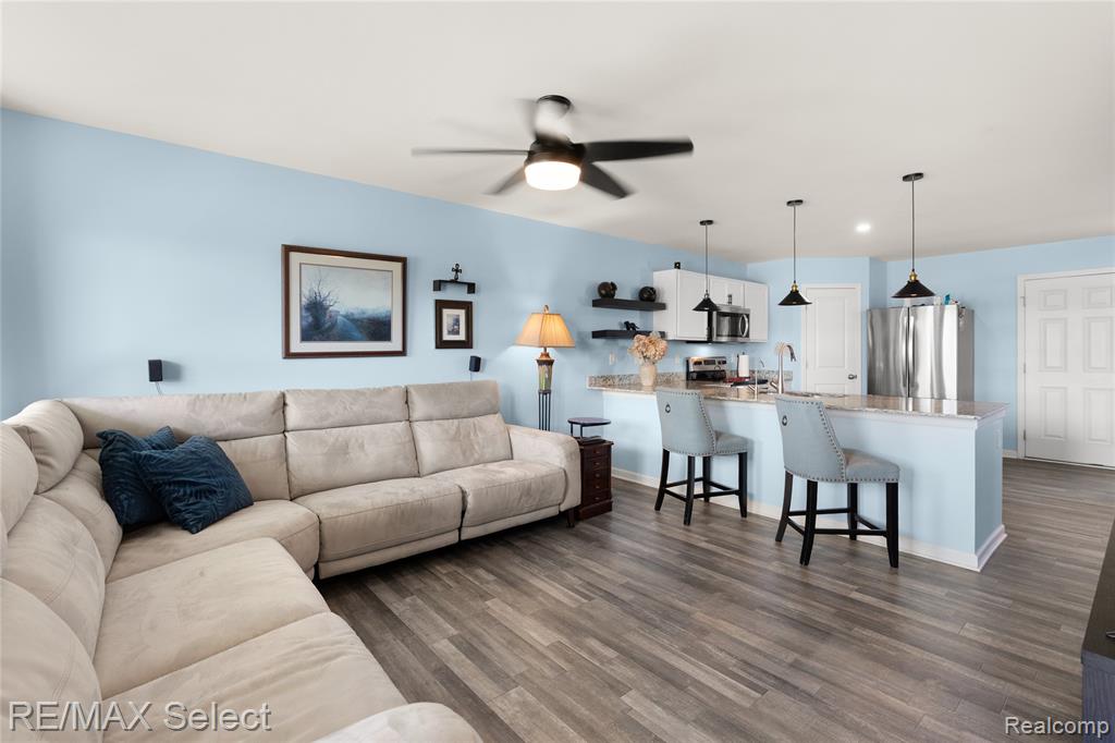6054 Weyerbacher Drive, Swartz Creek, MI 48473 — Photo 10