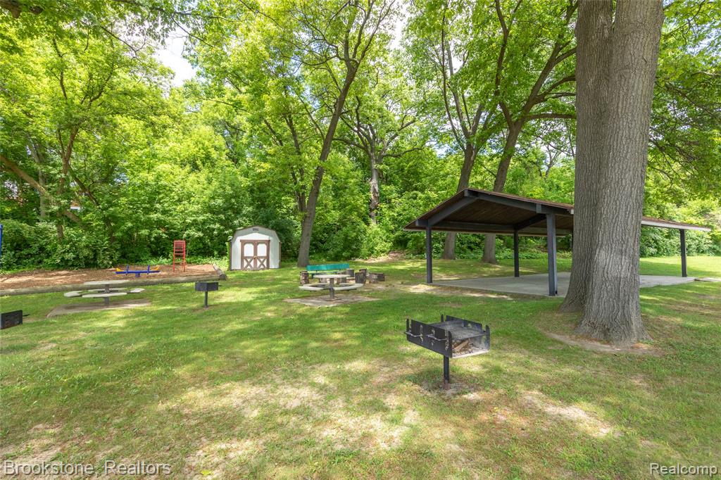 5944 WATERFORD HILL, Clarkston, MI — Photo 7
