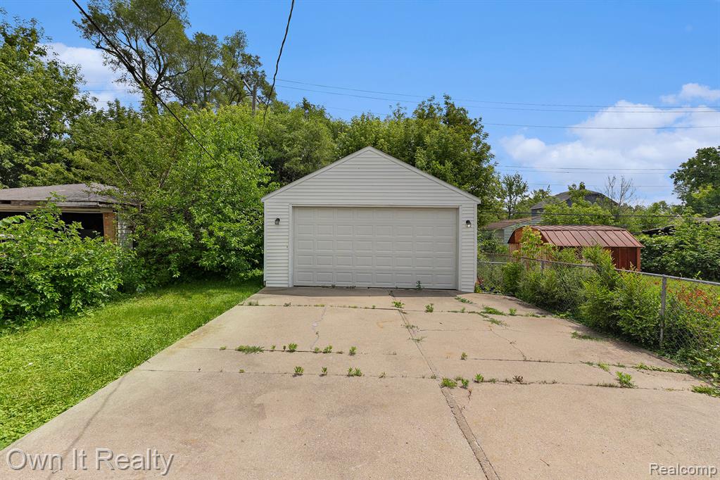 6788 Auburn Street, Detroit, MI 48228 — Photo 21