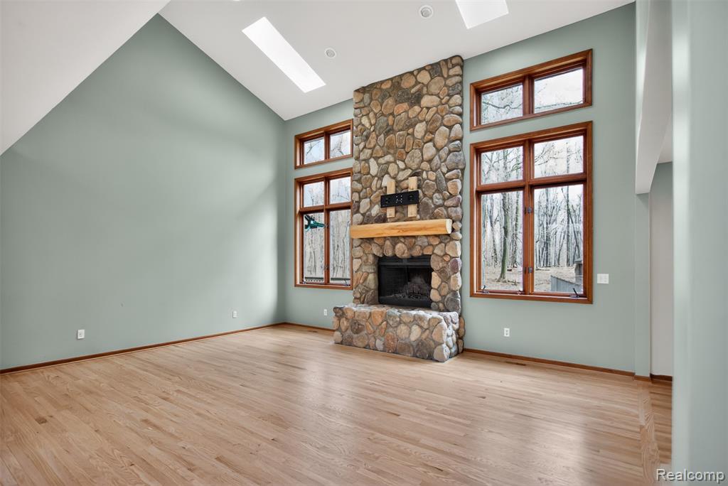 1960 Eastons Trail, Highland, MI — Photo 8