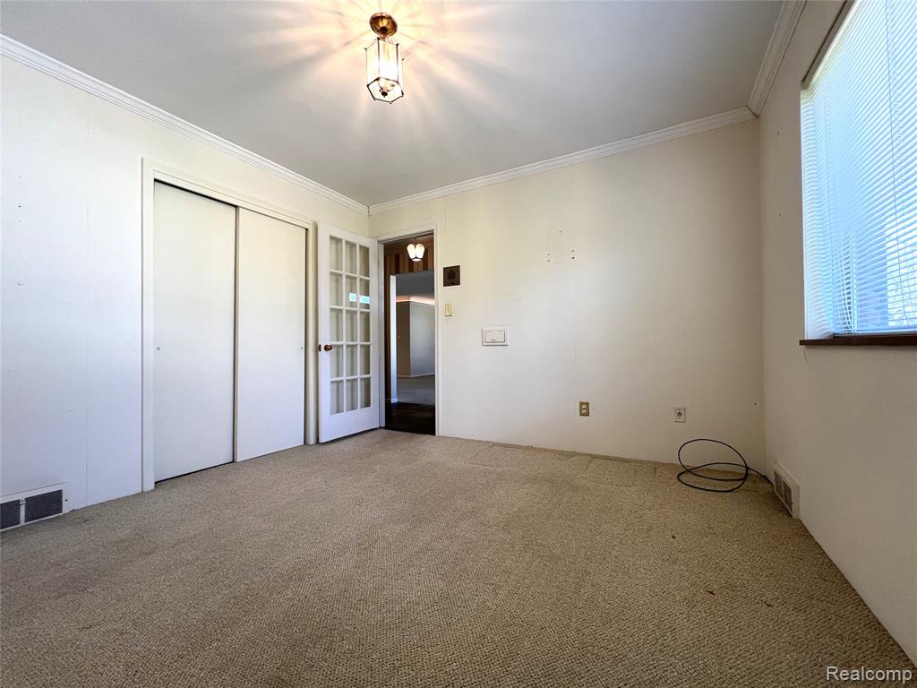 505 Anita Avenue, Grosse Pointe, MI 48236 — Photo 18